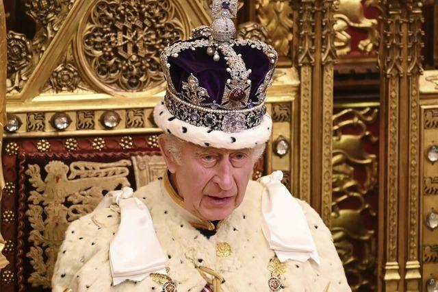 Charles III. lutet neue Sitzungsperiode ein