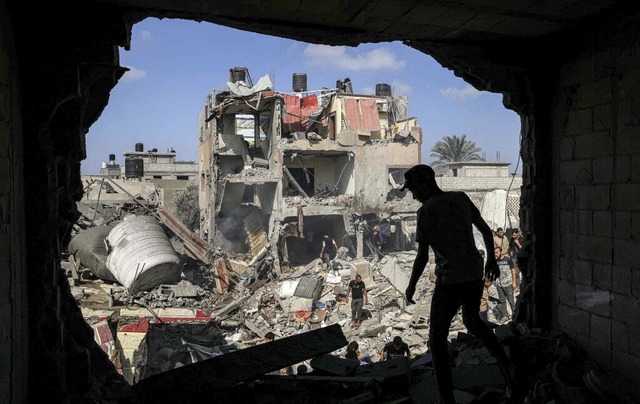 Israels Bombardement auf den Gazastreifen ging am Mittwoch weiter.  | Foto: MAHMUD HAMS (AFP)