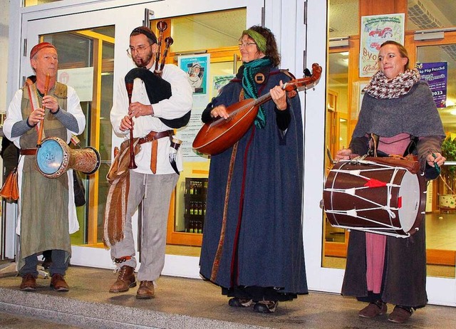 Das Schulfest stand ganz im Zeichen de...en Instrumenten der Musikanten wieder.  | Foto: Reiner Beschorner