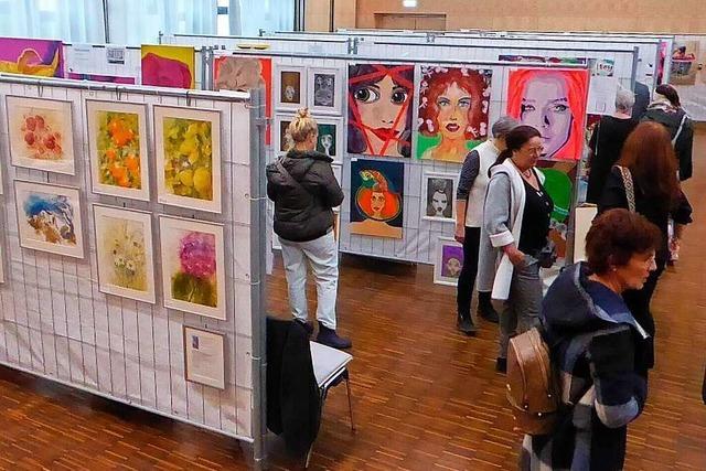 Ausstellung des Art-Kunstvereins Bad Krozingen zeigt große Vielfalt