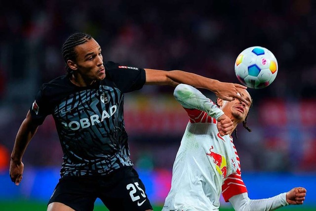 Kiliann Sildillia kmpft um den Ball.  | Foto: RONNY HARTMANN (AFP)