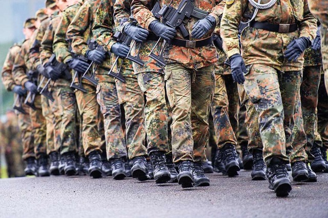 Die Bundeswehr soll nicht einmal genug Munition zum ben haben.  | Foto: IMAGO/Noah Wedel