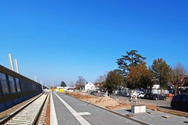 Das Bahnhofsumfeld in Haltingen soll n...rden. Kostenpunkt: 2,2 Millionen Euro.  | Foto: Hannes Lauber