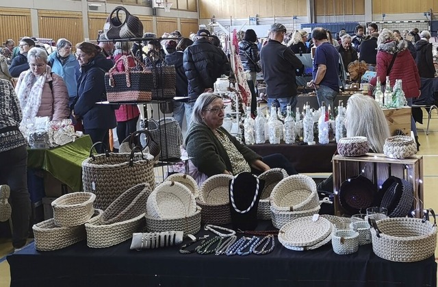 Viel Selbstgemachtes, Ses und Vorwei...es gab es beim Martinimarkt in Haagen.  | Foto: Katharina Kubon