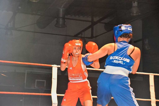 Mia Braun (Blau) und Amalia Mller (Ro...in Riegel, die erste nach vier Jahren.  | Foto: Roland Vitt