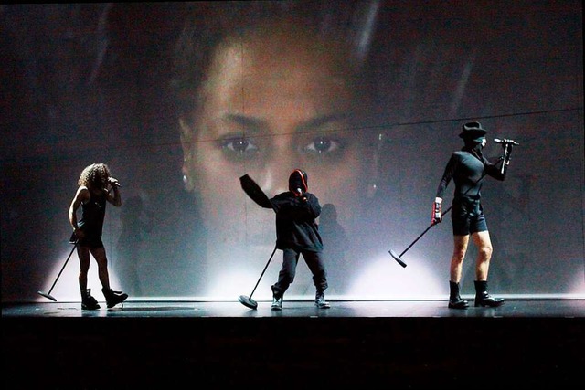 Szenenbild der Inszenierung am Gorki-Theater in Berlin  | Foto: Gorki-Theater