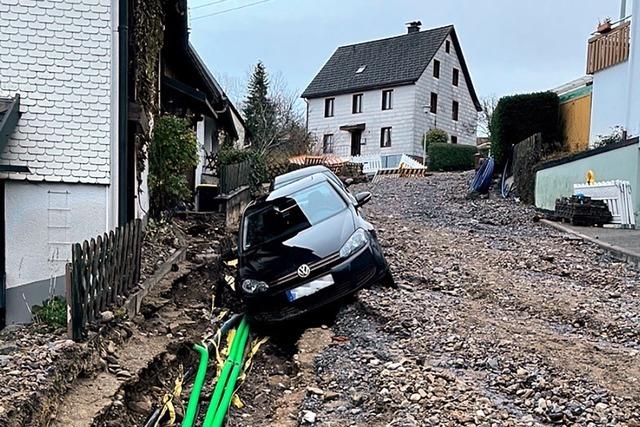 Weggebrochene Straen, volle Unterfhrungen