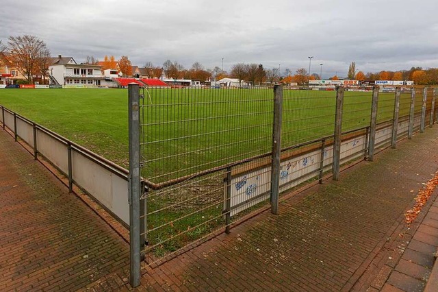 Soll das Kaiserstuhlstadion verlegt un...den Bahlingens Brgerinnen und Brger.  | Foto: Martin Wendel