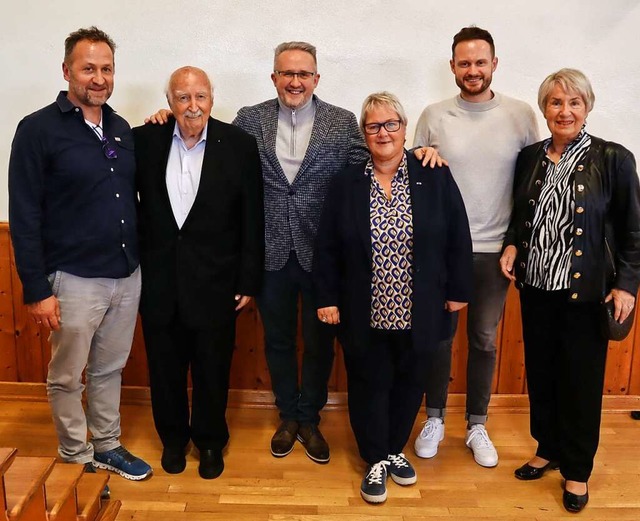 Schlagen gemeinsam ein neues Kapitel d...er, Ben Huber und Rosemarie Schneider.  | Foto: Foto:k-w