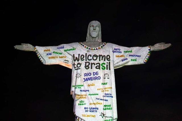 Christus-Statue in Rio de Janeiro leuchtet zu Ehren von Taylor Swift
