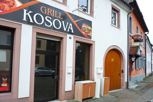 Der &#8222;Grill Kosova&#8220; in der ...n ffnungszeiten knftig offen stehen.  | Foto: Dirk Sattelberger