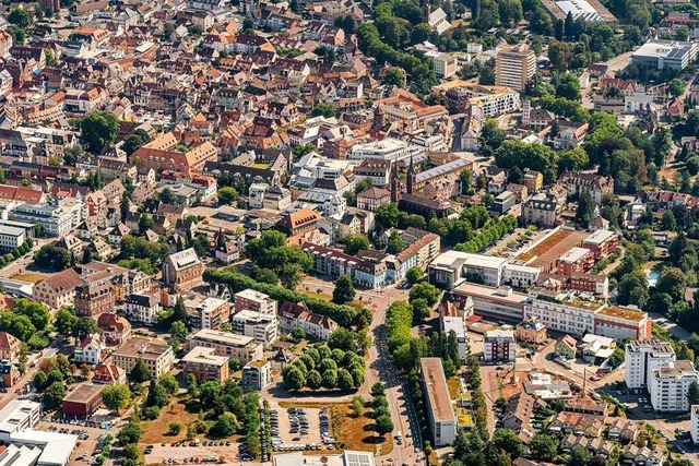 Die Stadt Lahr berschreitet bald die ...re Investitionen in Kitas und Schulen.  | Foto: Martin Bildstein copyright