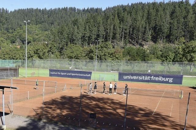 Mehr Platz fr Freiburger Uni-Tennis wird geprft – 