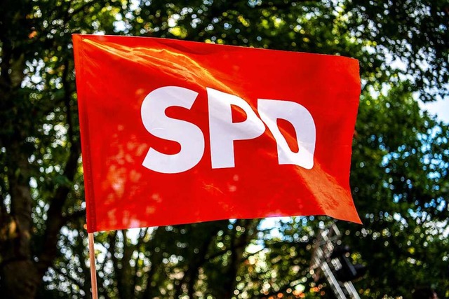 Fahne der Sozialdemokraten  | Foto: Sina Schuldt (dpa)