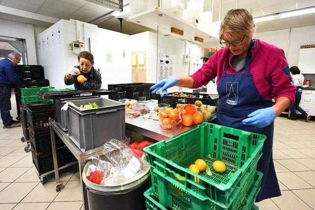Hohe Nachfrage, zu wenig Spenden: Die Freiburger Tafel muss weiter Lebensmittel zukaufen