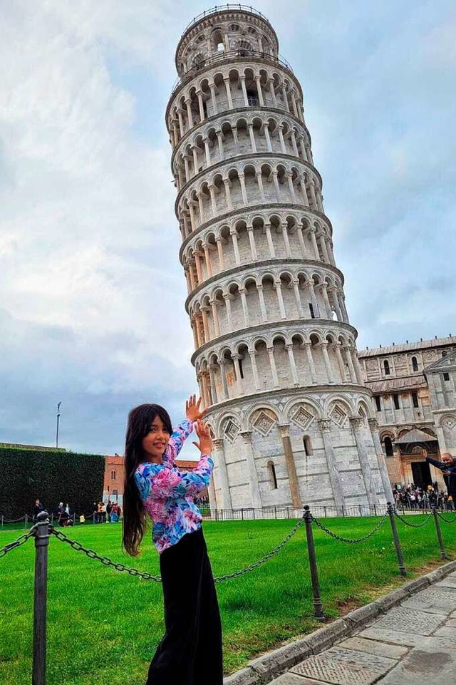 Zisch-Reporterin Alayna Biwanger war ...r anderem beim Schiefen Turm von Pisa.  | Foto: privat