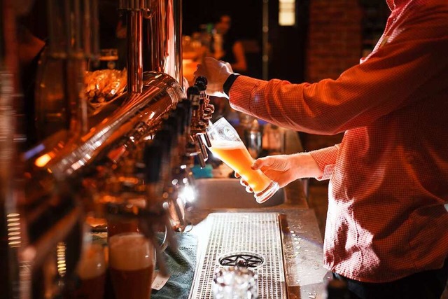 Der Angeklagte wollte sich nicht daran...n, wie viele Biere er getrunken hatte.  | Foto: 1alexalex  (stock.adobe.com)