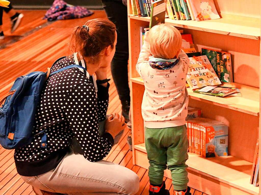 Ganz viel Lesespa und ein groes Rahmenprogramm gibt es bei der Kinderbuchmesse im Burghof Lrrach.