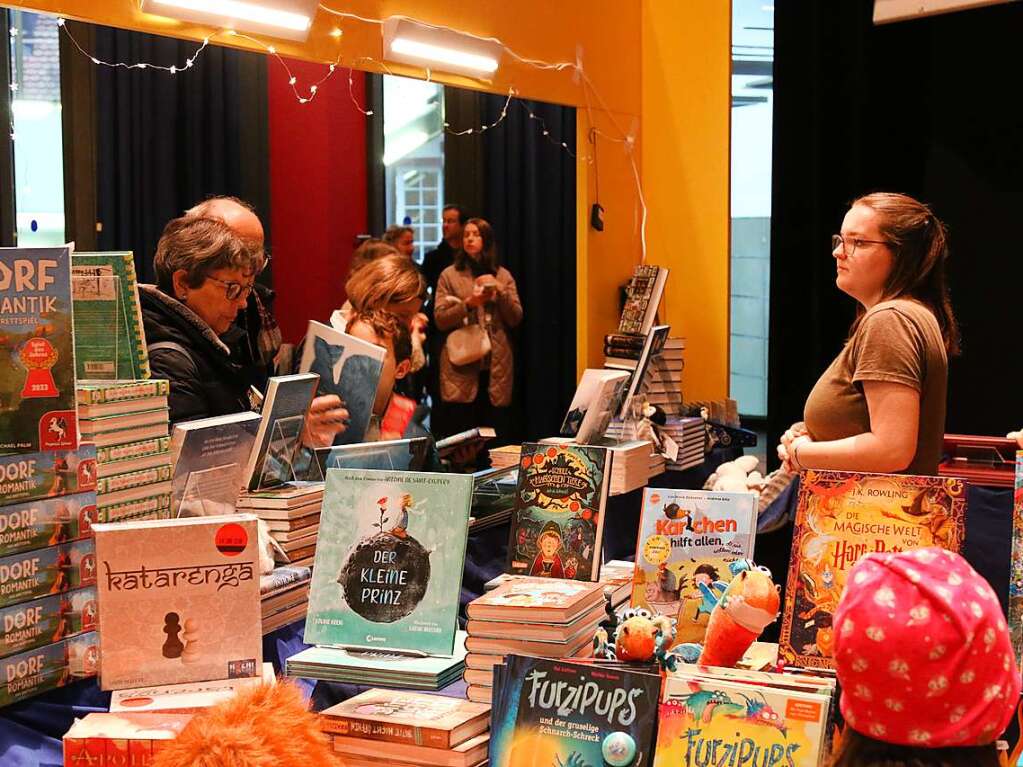 Ganz viel Lesespa und ein groes Rahmenprogramm gibt es bei der Kinderbuchmesse im Burghof Lrrach.