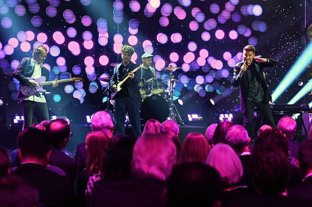 Die Band Pur spielt beim ZDFWeihnachtskonzert in St. Peter St. Peter