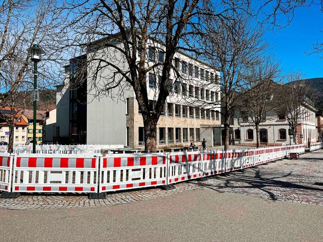 Werden die von der Stadt bestellten Ve...ium Ende dieser Woche abgebaut werden.  | Foto: Sarah Trinler