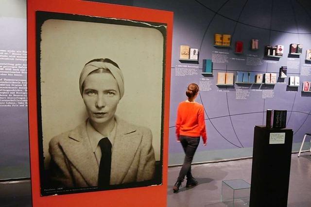 Eine lohnenswerte Schau in Karlsruhe widmet sich Simone de Beauvoir