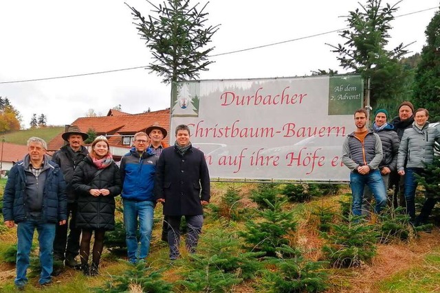 Saisonerffnung der Durbacher Christba...d Brgermeister Andreas Knig (Mitte).  | Foto: Winfried Kninger