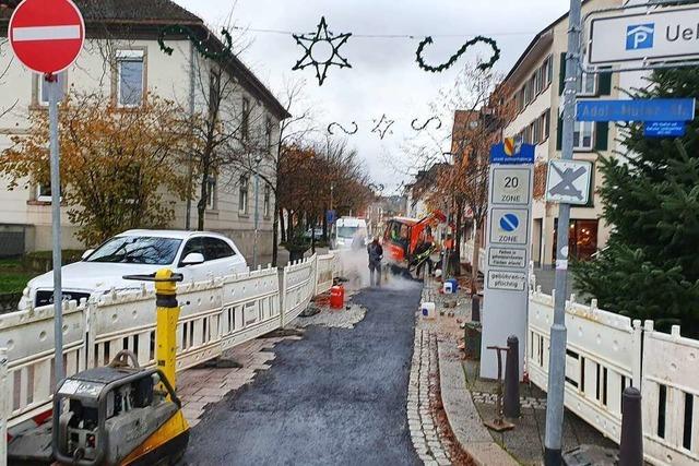 Asphaltdecke fr die Hauptstrae in Schopfheim als Notlsung