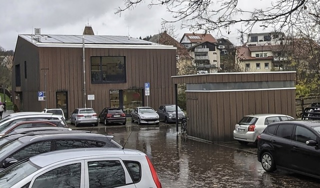 Der Murger Fairteiler kommt auf den Parkplatz vor dem Kindergarten.  | Foto: Julia Becker