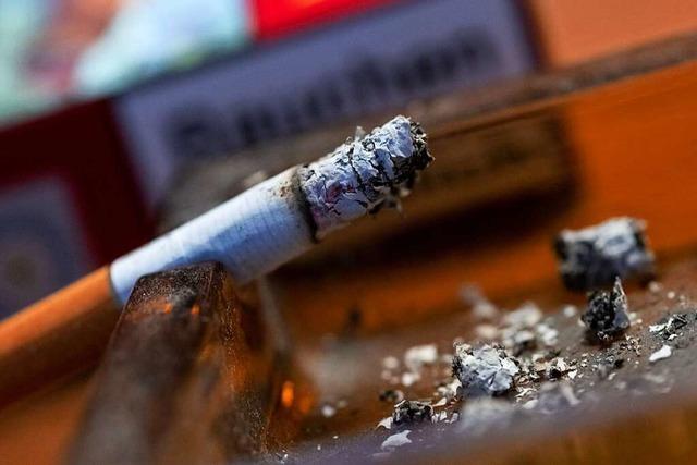 Anti-Tabak-Gesetze: Neuseeland knickt ein, Frankreich weitet Verbote aus