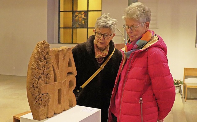 Ausstellung in der Friedenskirche: Zwe...inderkrebshilfe verkauft werden soll.   | Foto: Juliana Eiland-Jung