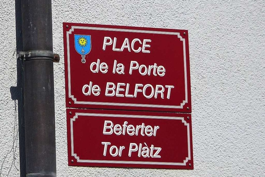 In Breisachs Partnerstadt Neuf-Brisach...; auch als Beferter Tor Plàtz bekannt.  | Foto: ADT