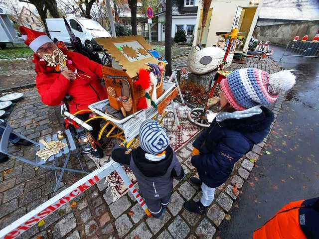 Herbert Stahl war mit seiner Drehorgel fr viele Kinder eine Attraktion.  | Foto: Hannes Lauber