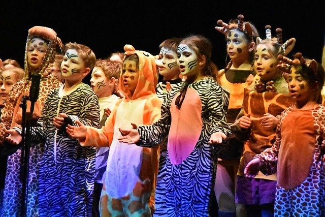 Die Kinder der Musical-AG der Lrrache...zu wollen, trotz aller Unterschiede.    | Foto: Maja Tolsdorf