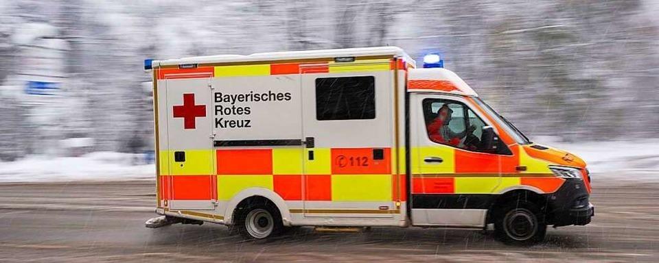 B317 zwischen Feldberg und Todtnau nach Unfall gesperrt – 35-Jhriger schwer verletzt
