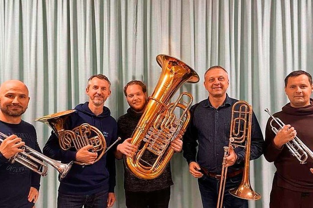 Oleksii Portenko (Zweiter von rechts) mit der Kiew Brass Quintett Academy  | Foto: Rotary Club Bad Krozingen