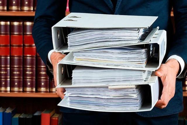 Schluss mit Zettelwirtschaft: Amtsgericht erhlt E-Akte