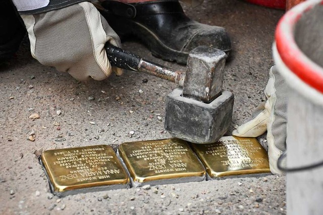 In Lrrach werden am Mittwoch weitere Stolpersteine verlegt.  | Foto: Barbara Ruda