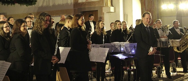 Fr Dirigent und Leiter Stefan Lunkenh...onzert mit dem Musikverein Rickenbach.  | Foto: Lara Stanzel