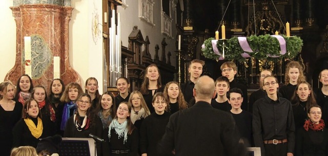 Die Schlerinnen und Schler des Schef...erem Lieder auf Deutsch und Hebrisch.  | Foto: Lara Stanzel