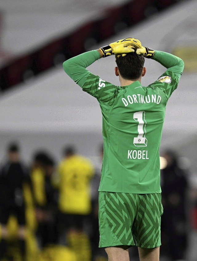 &#8222;Es tut unfassbar weh, dass wir ... Torhter Gregor Kobel nach dem Spiel.  | Foto: THOMAS KIENZLE (AFP)