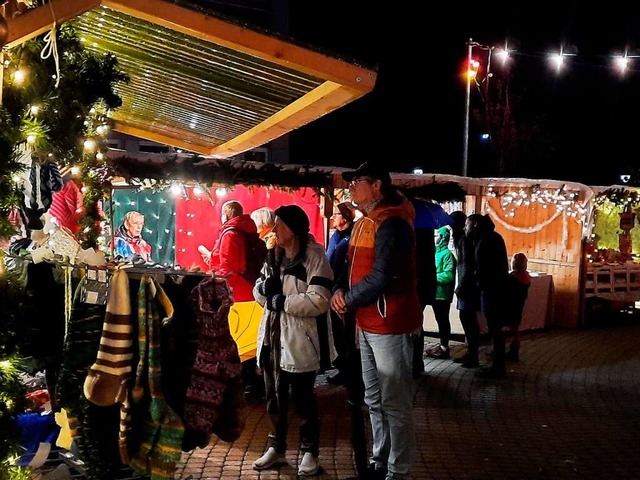 Bietet groe Vielfalt: der Weihnachtsmarkt in Stegen.  | Foto: Enya Steinbrecher