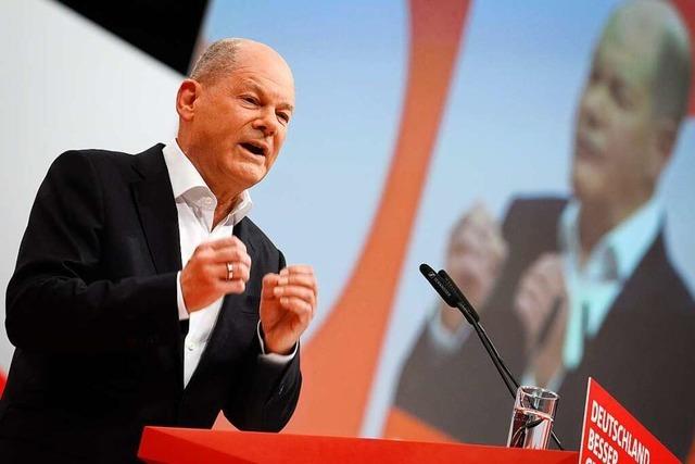 Auf dem SPD-Bundesparteitag taucht Kanzler Scholz in eine wohlige Parallelwelt ein