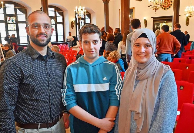 Faeza Karout mit ihren Shnen Ahmed und Abdul (von rechts).  | Foto: Michael Bamberger