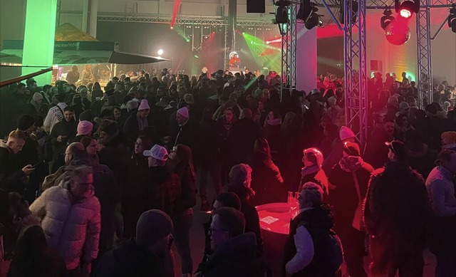 Die Glhweinnacht im Winzerkeller erwies sich einmal mehr als Publikumsmagnet.  | Foto: Badischer Winzerkeller Breisach