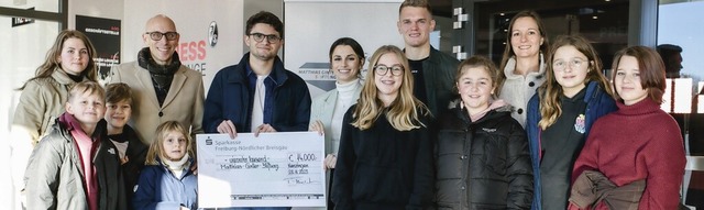 Spendenbergabe des Sponsorenlauf-Erl...ingen an die Matthias-Ginter-Stiftung.  | Foto: Gymnasium Kenzingen