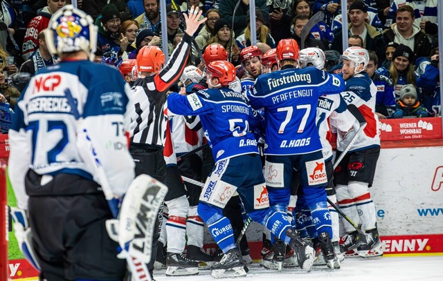 Mangelnden Krpereinsatz konnte man de...en Nrnberg wahrlich nicht vorwerfen.   | Foto: IMAGO/Jonas Philippe