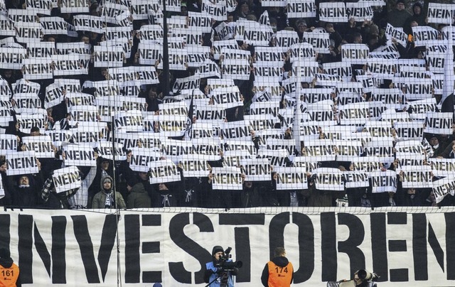 Einmtig bekundeten Mnchengladbacher ...nen Investor in der Bundesliga wollen.  | Foto: IMAGO/Uwe Koch/Eibner-Pressefoto