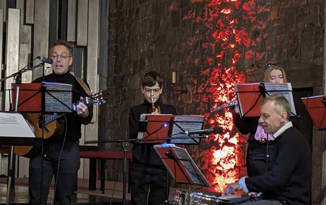 Die Projektband begleitete das Familie...m Konzert in der Heilig-Kreuz-Kirche.   | Foto: privat