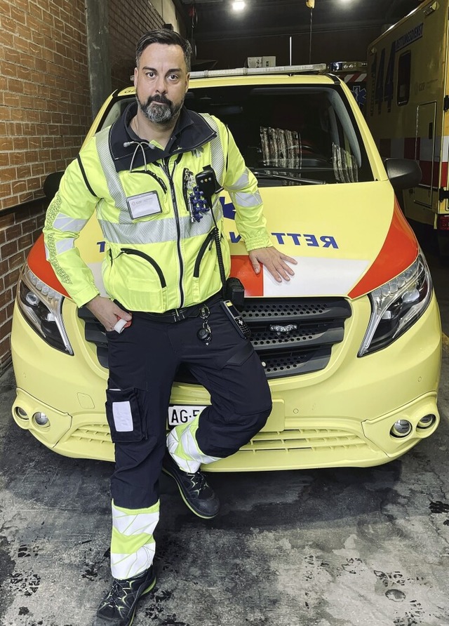 Daniel Krein ist Rettungssanitter am Gesundheitszentrum Fricktal.  | Foto: privat